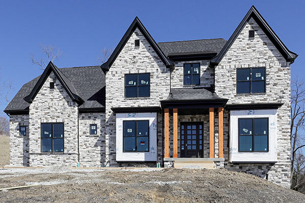 Exterior of 372 Buckingham Dr in Hamlet of Springdale